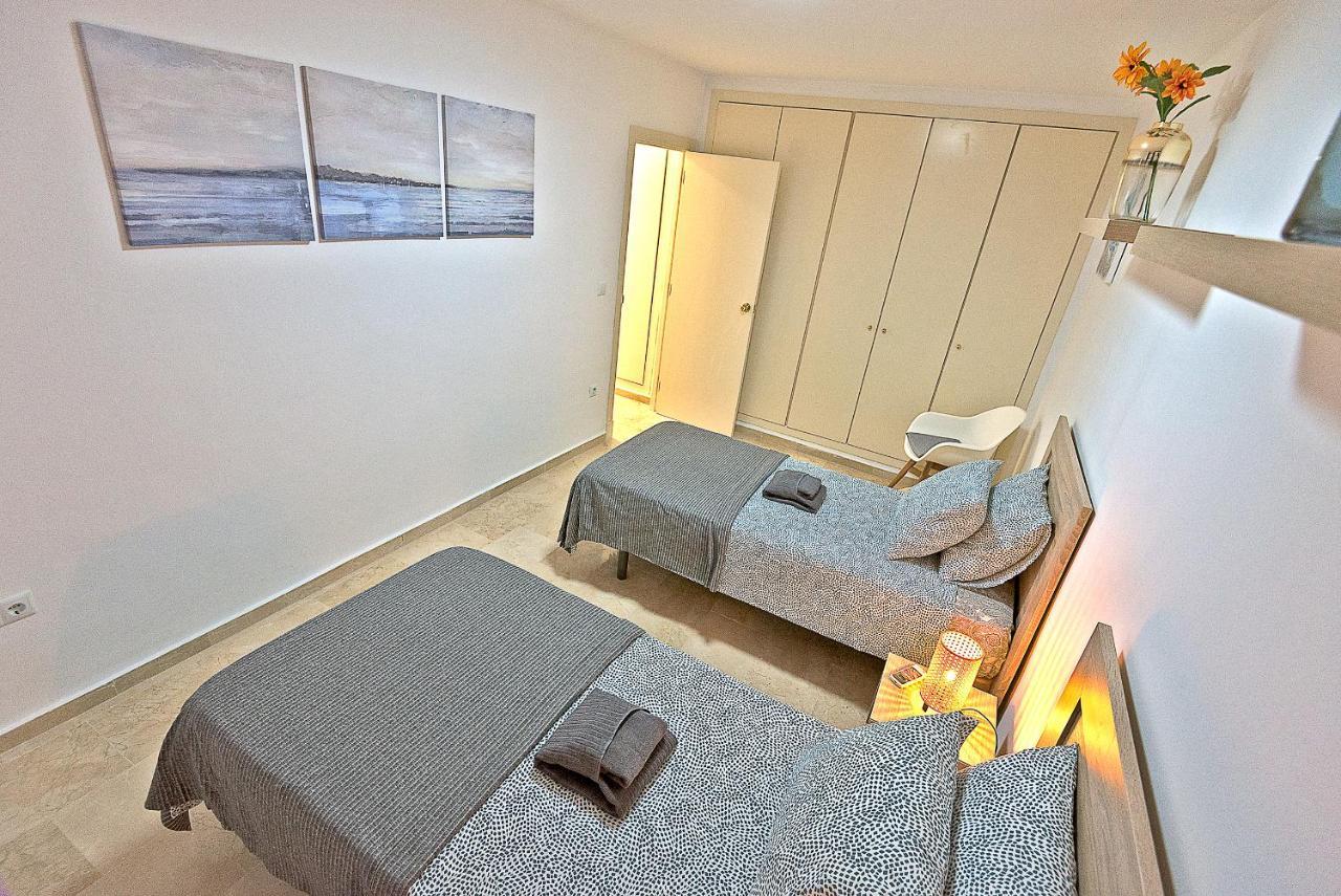 On Beach Deluxe Apartment With Pools And Own Garden El Puerto de Santa María Eksteriør billede