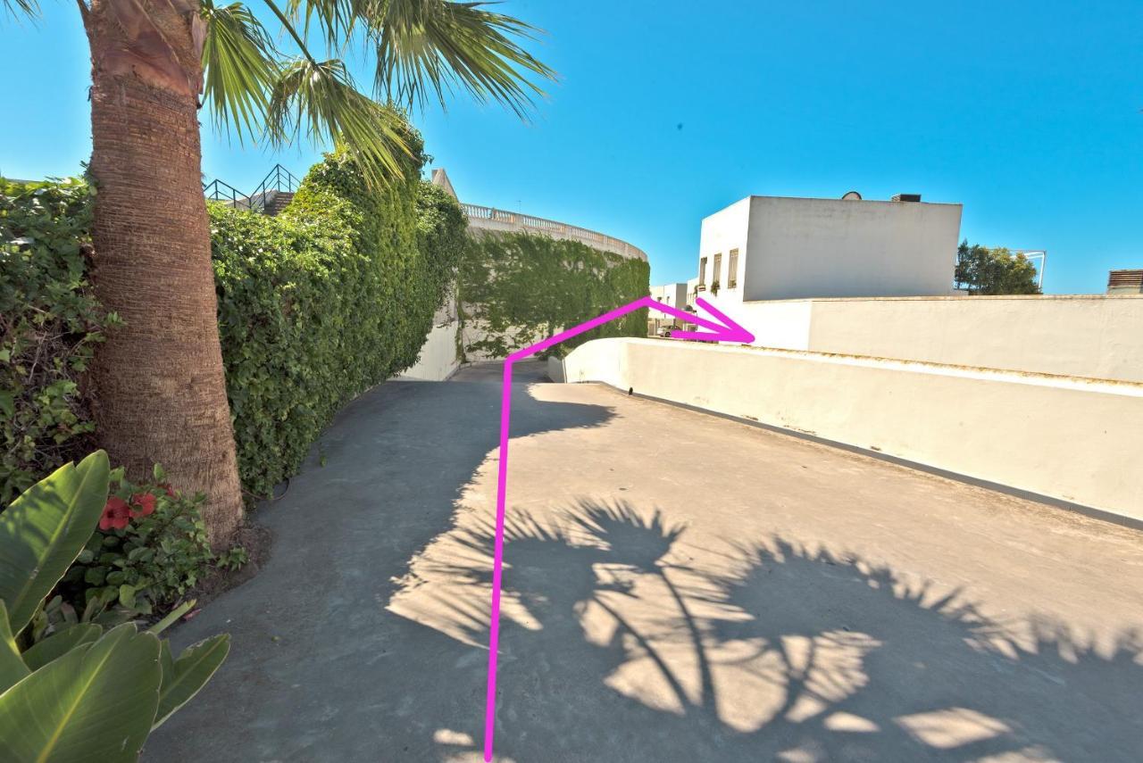 On Beach Deluxe Apartment With Pools And Own Garden El Puerto de Santa María Eksteriør billede