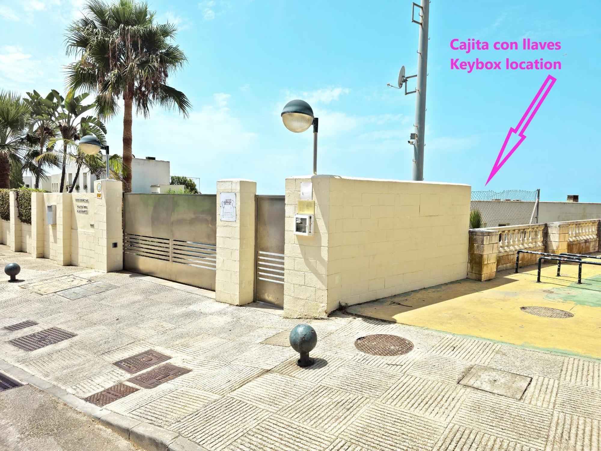 On Beach Deluxe Apartment With Pools And Own Garden El Puerto de Santa María Eksteriør billede